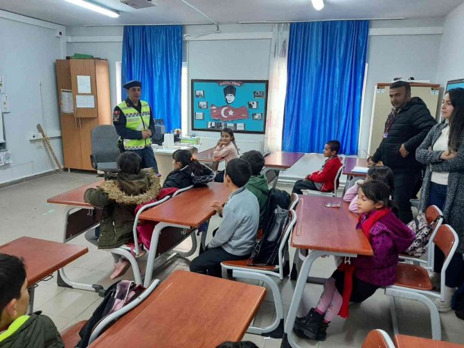 Aydın’da Okul Servis Araçlarında Uyulması Gereken Kurallar Anlatıldı