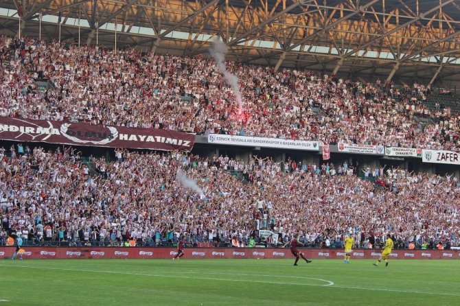 Bolu’ya Bordo-beyazlılar Akın Ediyor