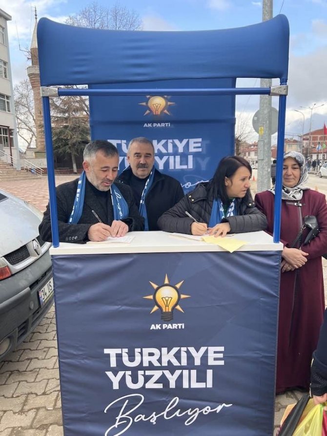 Ak Parti Üye Sayısını Arttırıyor