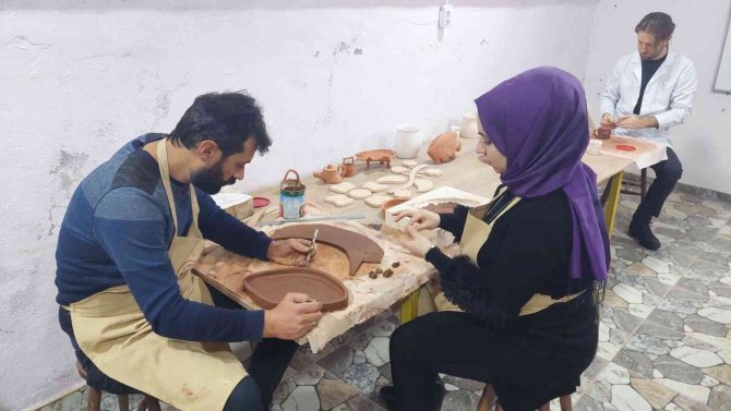 Öğretmenler Çocuklarıyla Yeteneklerini Geliştiriyor