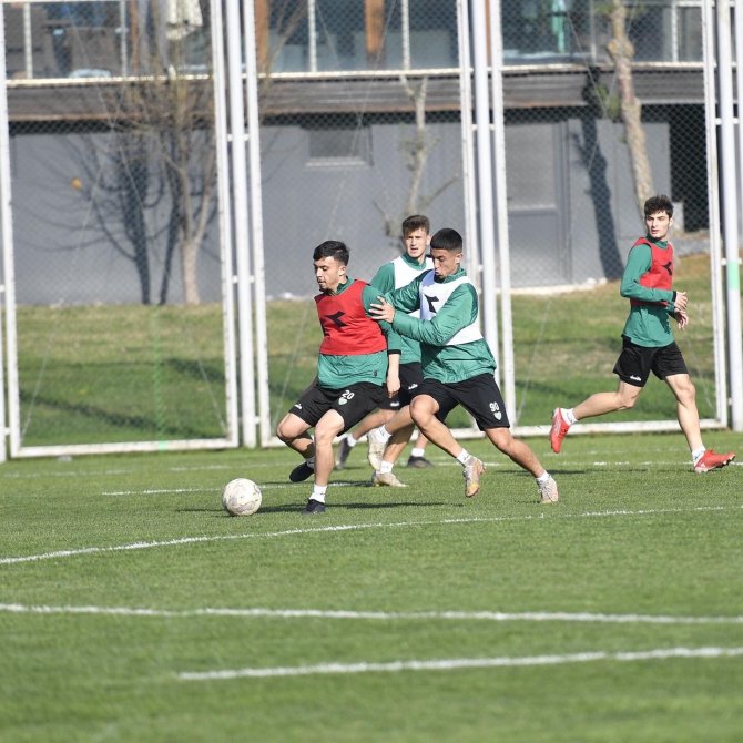 Bursaspor’da Somaspor Maçının Taktiği Yapıldı