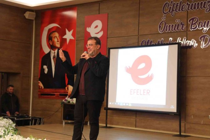 Gazeteci Ve Yazar Özgentürk Efeler’de Vatandaşlarla Buluştu