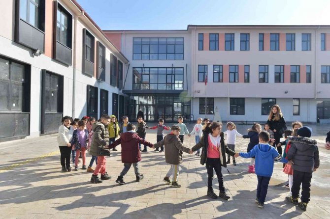 Elazığ’da Toki̇ Yemişlik İ̇lk Ve Ortaokulu Hizmete Girdi