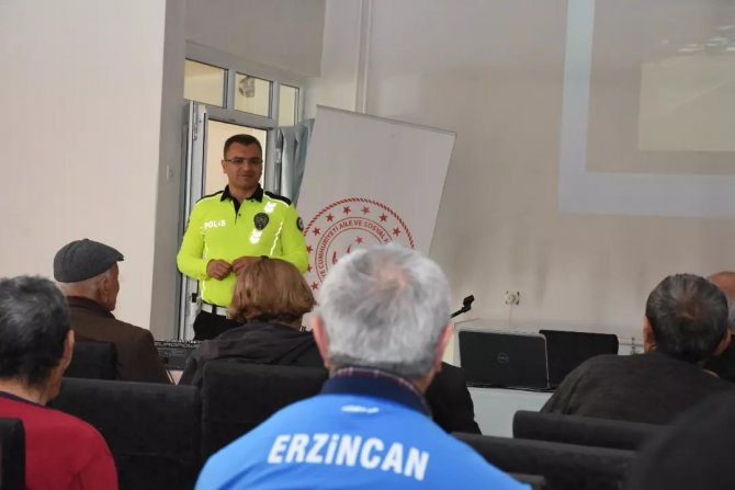 Huzurevi Sakinlerine Trafik Eğitimi Verildi