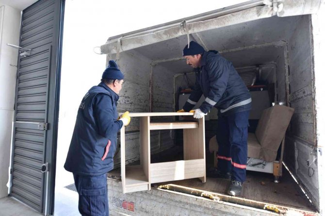 Karesi ’De İhtiyaç Fazlası Eşyalar Geri Dönüşüme Gitmiyor