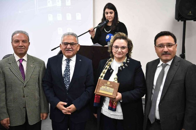 Başkan Büyükkılıç’tan ‘İnsan Hakları’ Vurgusu