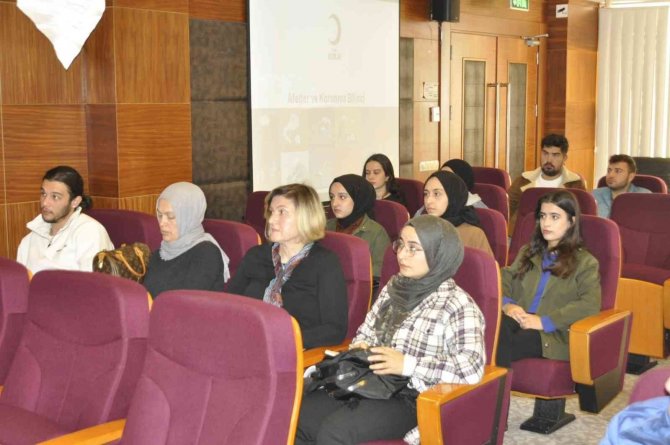 Kızılay, Afet Gönüllüleri Yetiştiriyor