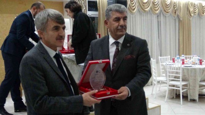 Bilge Yönetmen Ahmet Uluçay Anısına Film Festivali Düzenlenecek