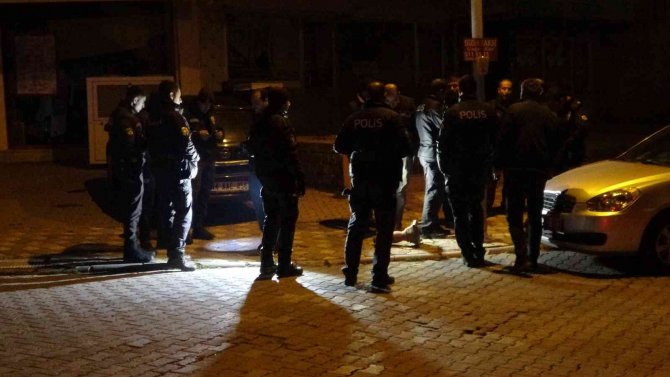 Havalı Tabanca İle Eniştesini Vurdu