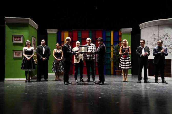 Süt Kardeşler Adlı Oyun Bilecik’te Sahne Aldı