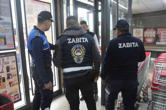 Mersin’de Uygun Şartları Taşımayan Zincir Market Mühürlendi