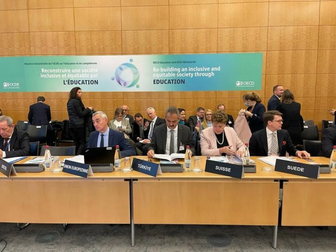 Bakan Özer: "Hükümetimiz, Son 20 Yılda Eğitimde Fırsat Eşitliğini Arttırmak İçin Çok Önemli Yatırımlar Yaptı"