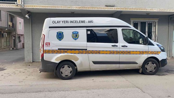 Bursa’da Komşusunun Kurşun Yağdırdığı Genç Ağır Yaralandı