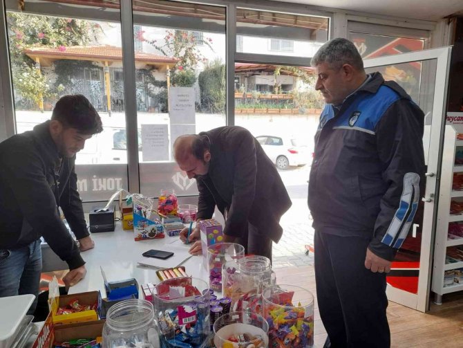 Samandağ’da Zabıta Ekipleri Gıda Denetimlerini Sürdürüyor