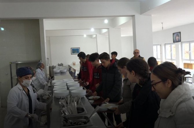 Tunceli’de Bin 983 Öğrenciye Ücretsiz Yemek Hizmeti