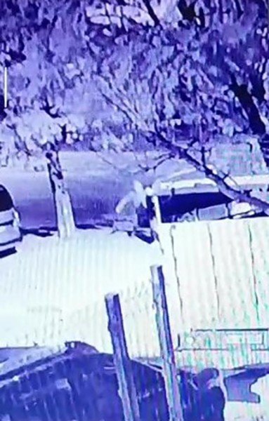 Tuzla’da Bıçaklı Şahsın, Karısını Defalarca Bıçakladığı Anlar Kamerada