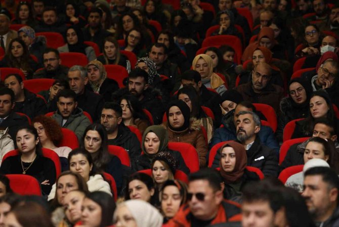 Prof. Dr. Necati Cemaloğlu: “Aileler Ve Öğretmenler Baş Model Niteliğindedir”