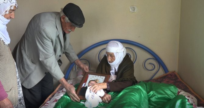 90 Yaşındaki Vesile Nine’nin ‘Tayyip Erdoğan’ Hayali Gerçek Oldu