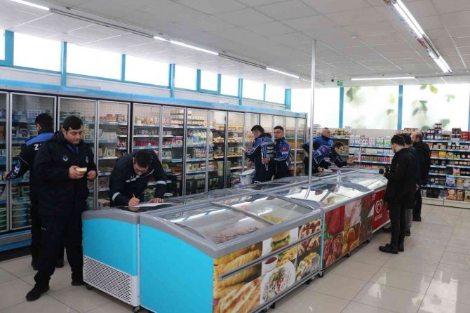 Yalova Belediyesi’nden Zincir Marketlere Sıkı Denetim