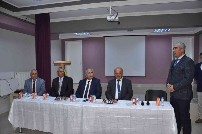 Kaymakam Yapıcı Ören Sakinlerinin Sorunlarını Dinledi