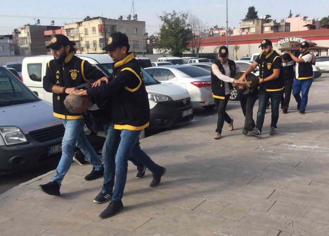 Anavatan Partisi İl Başkanlığını Kundakladığı Öne Sürülen 3 Kişi Yakalandı