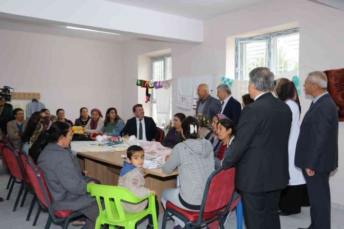 Müdür Aşcı, Tekpınar Köy Yaşam Merkezinde İncelemelerde Bulundu