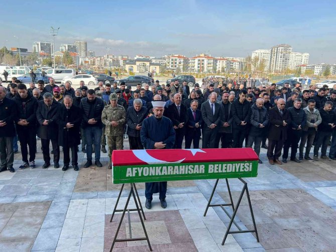 Kıbrıs Gazisi Askeri Törenle Sonsuzluğa Uğurlandı