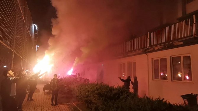 48 Gençlik Taraftarlarından Maç Öncesi Futbolculara Moral