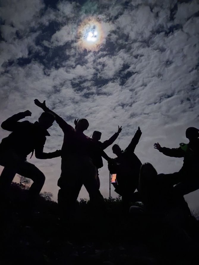 12 Kilometrelik Gece Yürüyüşü Şehir Stresinden Uzaklaştırdı