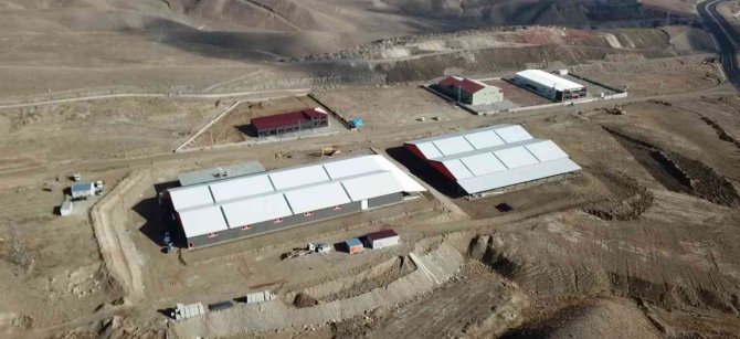 Büyükşehir Oltu’ya Fabrika Yapıyor