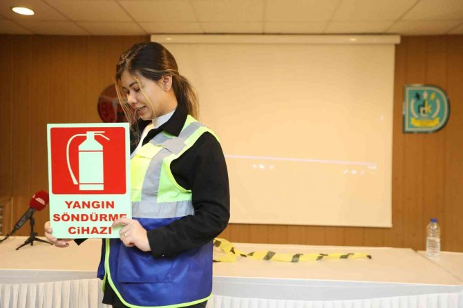 İ̇lkokul Öğrencilerine Trafikte Güvenlik Eğitimi