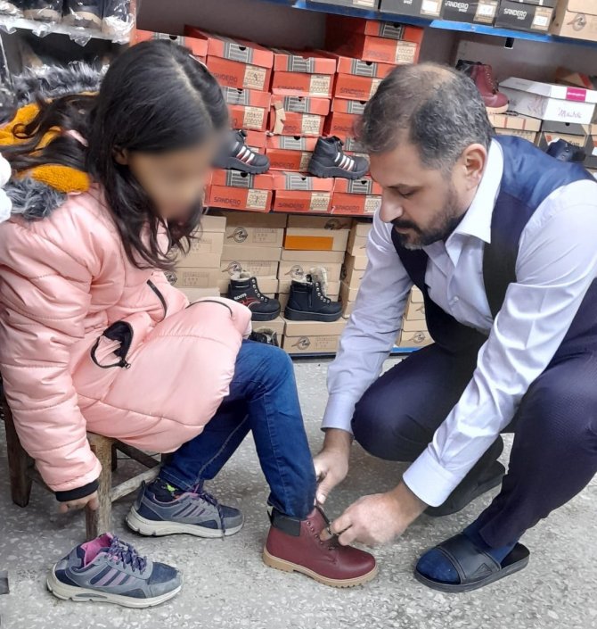 Gönüllüler Mağazası’ndan Küçük Gönülleri Isıtan Kampanya
