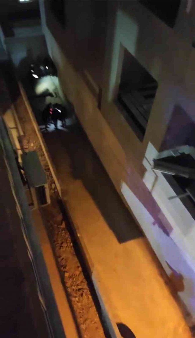 İ̇nşaatın Asansör Boşluğuna Düşen İşçi Öldü