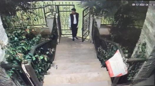 Cins Köpek Hırsızları Polis Tarafından Yakalandı