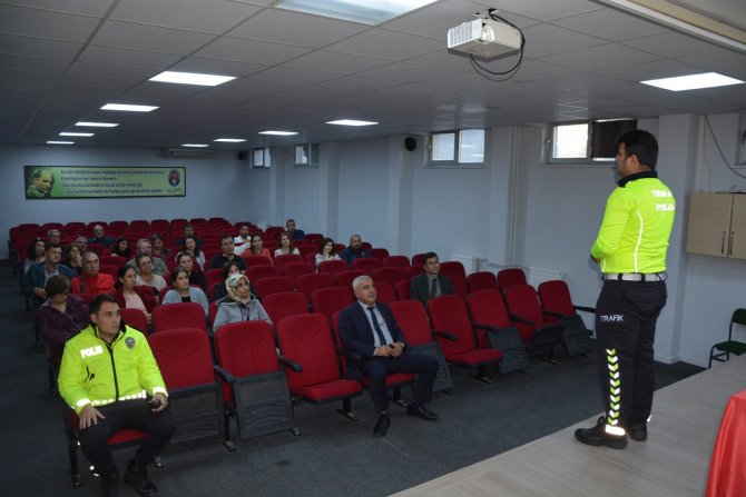 Ortaca’da Öğretmenlere Trafik Eğitimi Verildi
