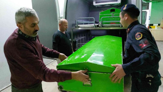 5 Yaşındaki Çocuk Basketbol Potasına Sıkışarak Öldü