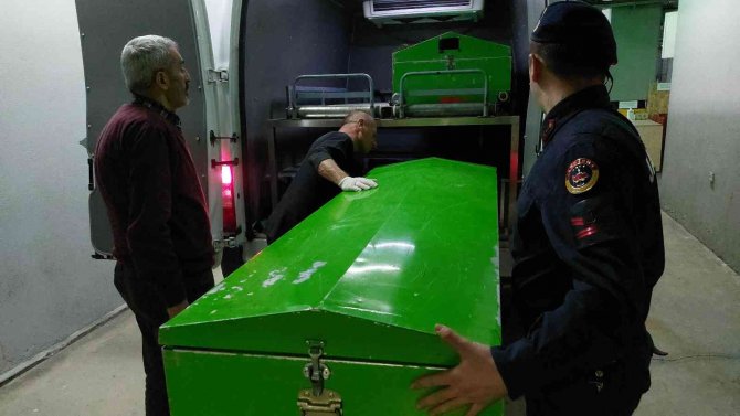 5 Yaşındaki Çocuk Basketbol Potasına Sıkışarak Öldü