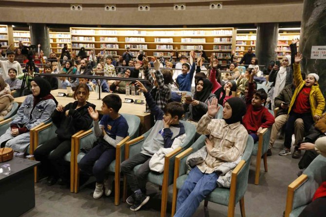 Sosyal Medya Videolarında Ailelere Büyük Sorumluluk Düşüyor