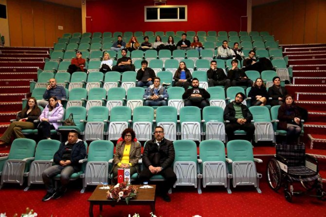 Adü’de ’Anla-anlat-tartış Seminerleri’nin Beşincisi Düzenlendi