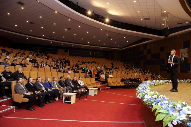 Adü Rektörü Aldemir: "Üniversitemizin Başarı Grafiği Her Geçen Gün Yükseliyor"
