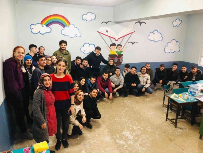 Üniversite Öğrencilerinden Anlamlı Proje