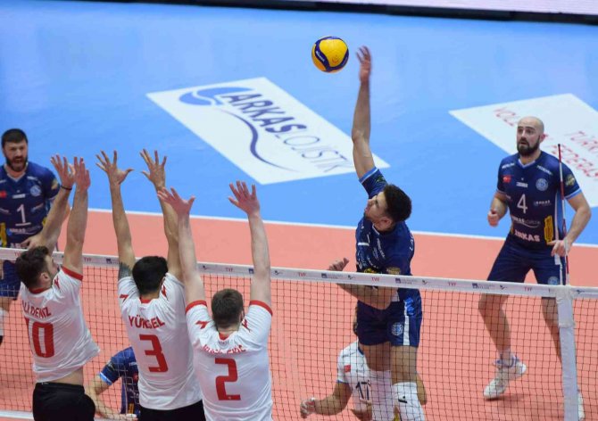 Axa Sigorta Efeler Ligi: Arkas Spor: 3 - Spor Toto: 0