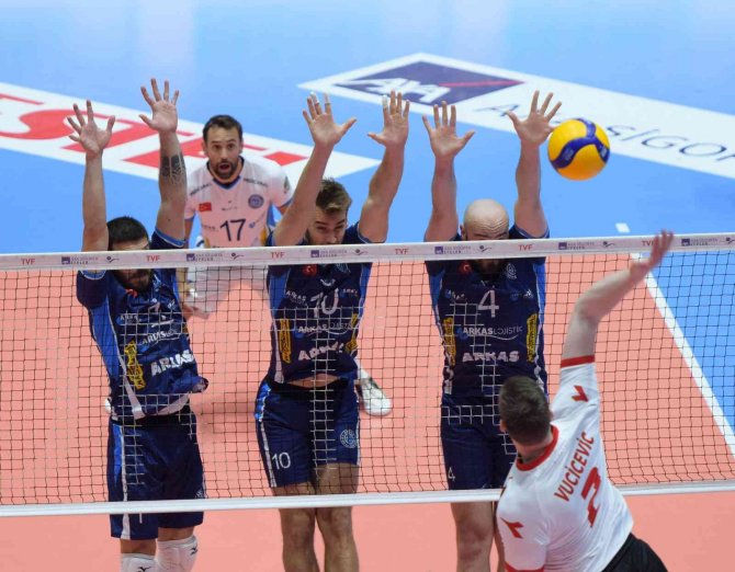 Axa Sigorta Efeler Ligi: Arkas Spor: 3 - Spor Toto: 0