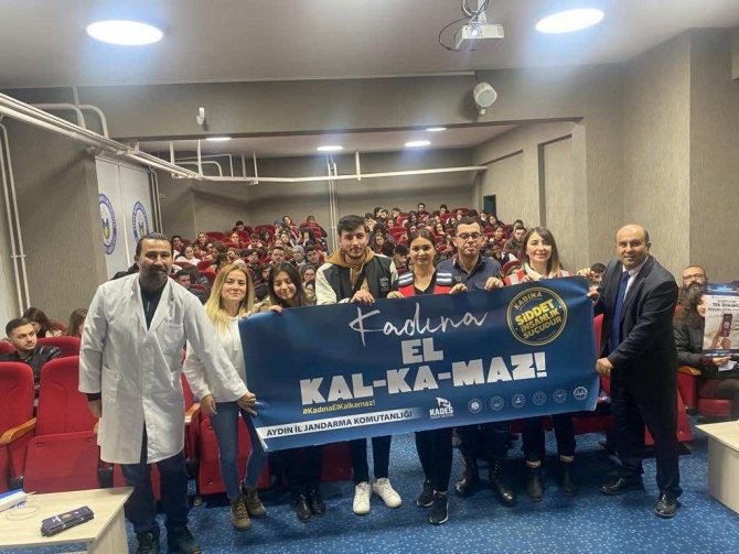 Jandarma Ekipleri Üniversite Öğrencileri Ve Öğretim Görevlilerini Bilgilendirdi