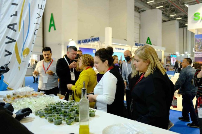 Ayvalık Mezeleri Travel Turkey İ̇zmir Fuarı’nda Buluştu