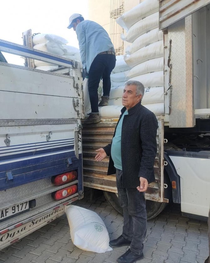 Bitlisli Arıcılara 846 Ton Şeker Dağıtımı