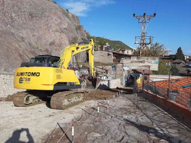 Assos Antik Liman Yolunun Yapımına Başlandı