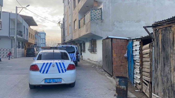 Çocukların Sesine Kızdı, Komşusuna Kurşun Yağdırdı...