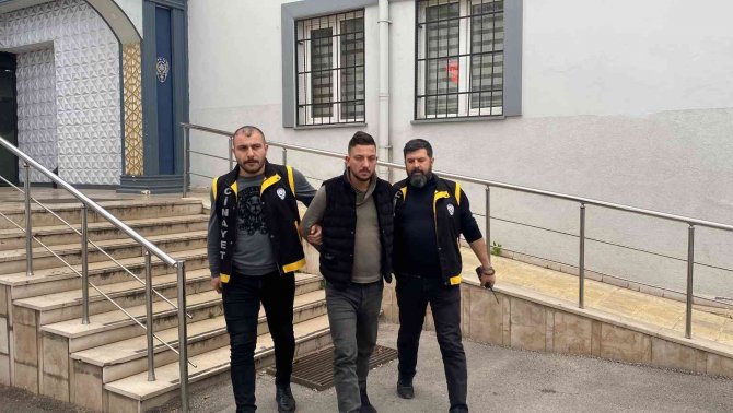 Dehşete Düşüren Cinayetin Zanlısı Adliyeye Sevk Edildi