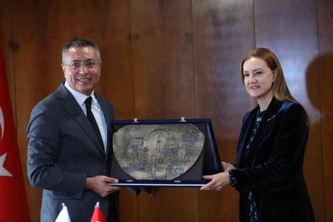 Deü’den Kariyer Gelişimine Katkı Sunacak Protokol